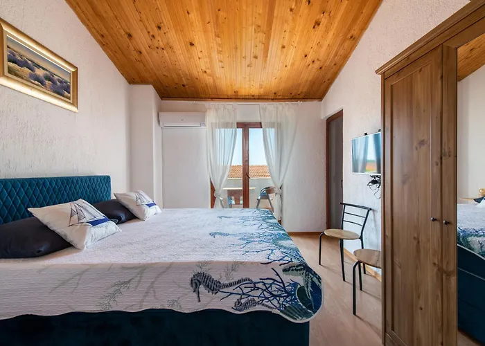 Privatunterkunft Casa Meazza-apartman Nero Medulin